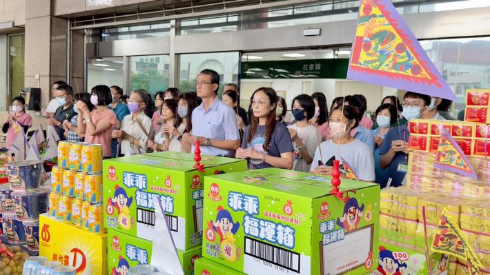 本所今天(8/15)舉行中元節祈福祭典，由區長吳茂樹偕同主秘黃畇...