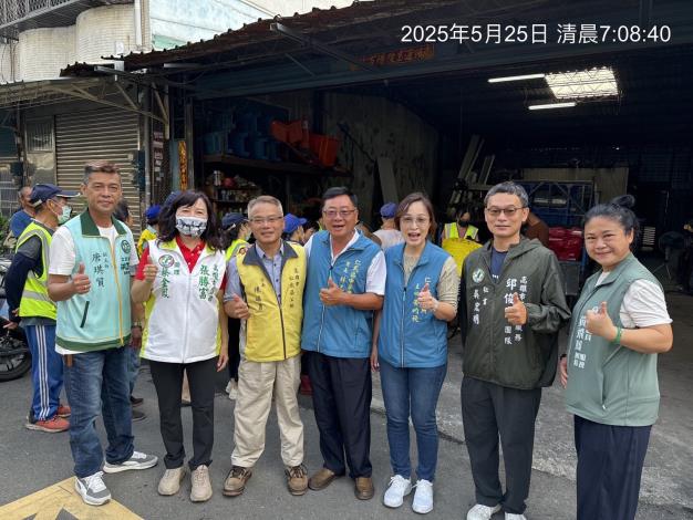 端午節佳節前夕，中華里辦公處慰勞志工大哥大姐 長期於里內付出辛勞...