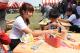 108年兒童節活動-三民家商學生協助兒童自製氣球動力車