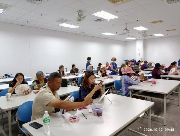 原住民文化健康站體驗彩繪紙傘DIY課程