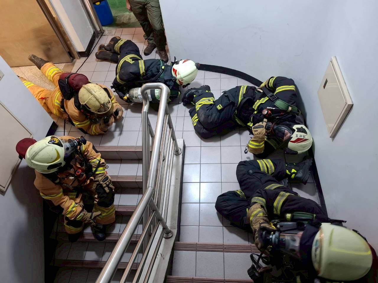 個人防護裝備、空氣呼吸器訓練