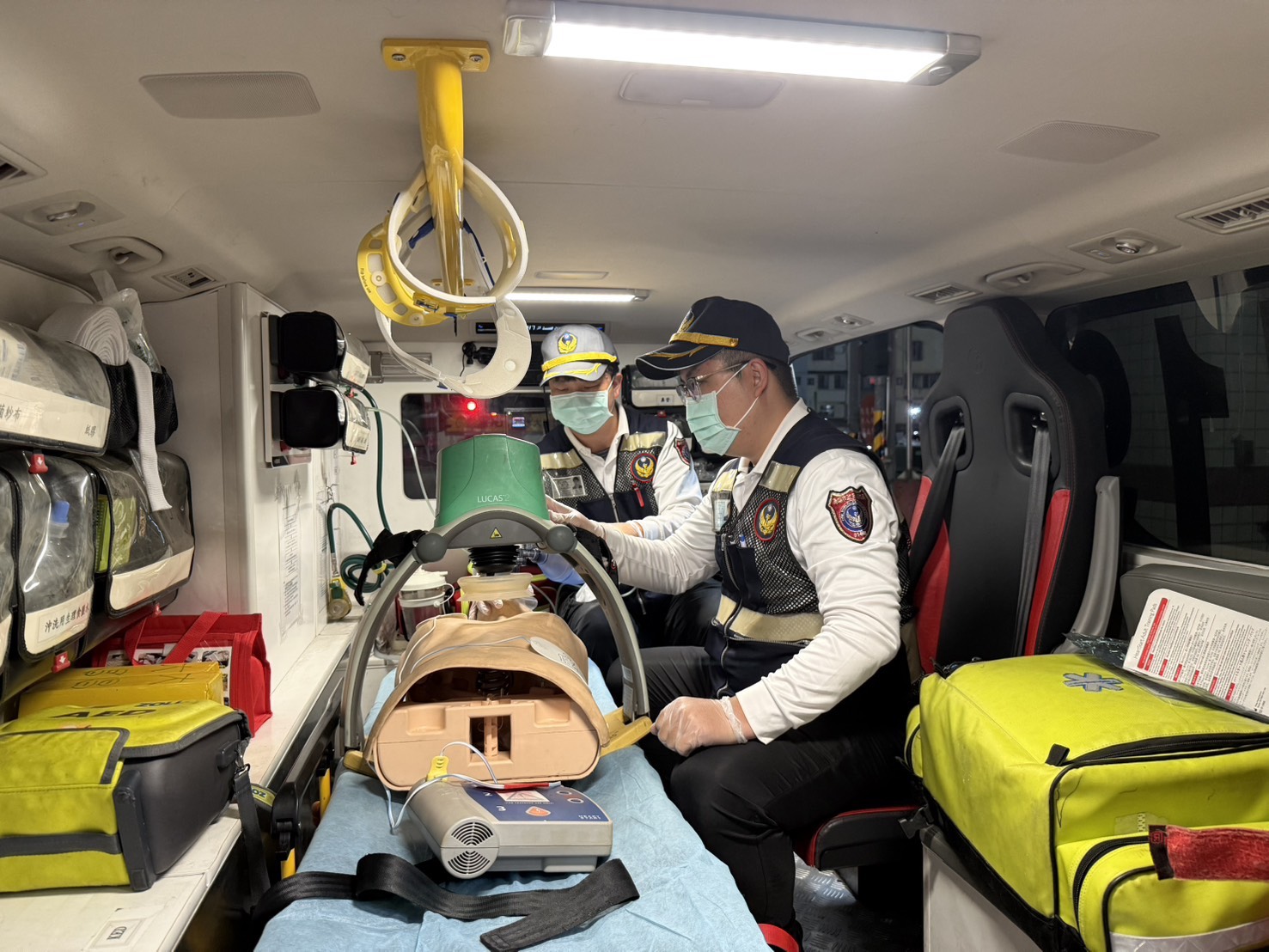 教授校園內突發OHCA，學生與高市消聯手及時救命