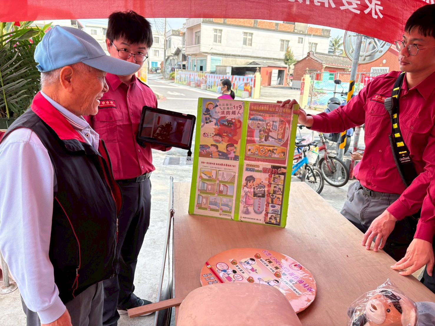 永安消防隊結合地方宮廟活動 加強防範一氧化碳中毒宣導