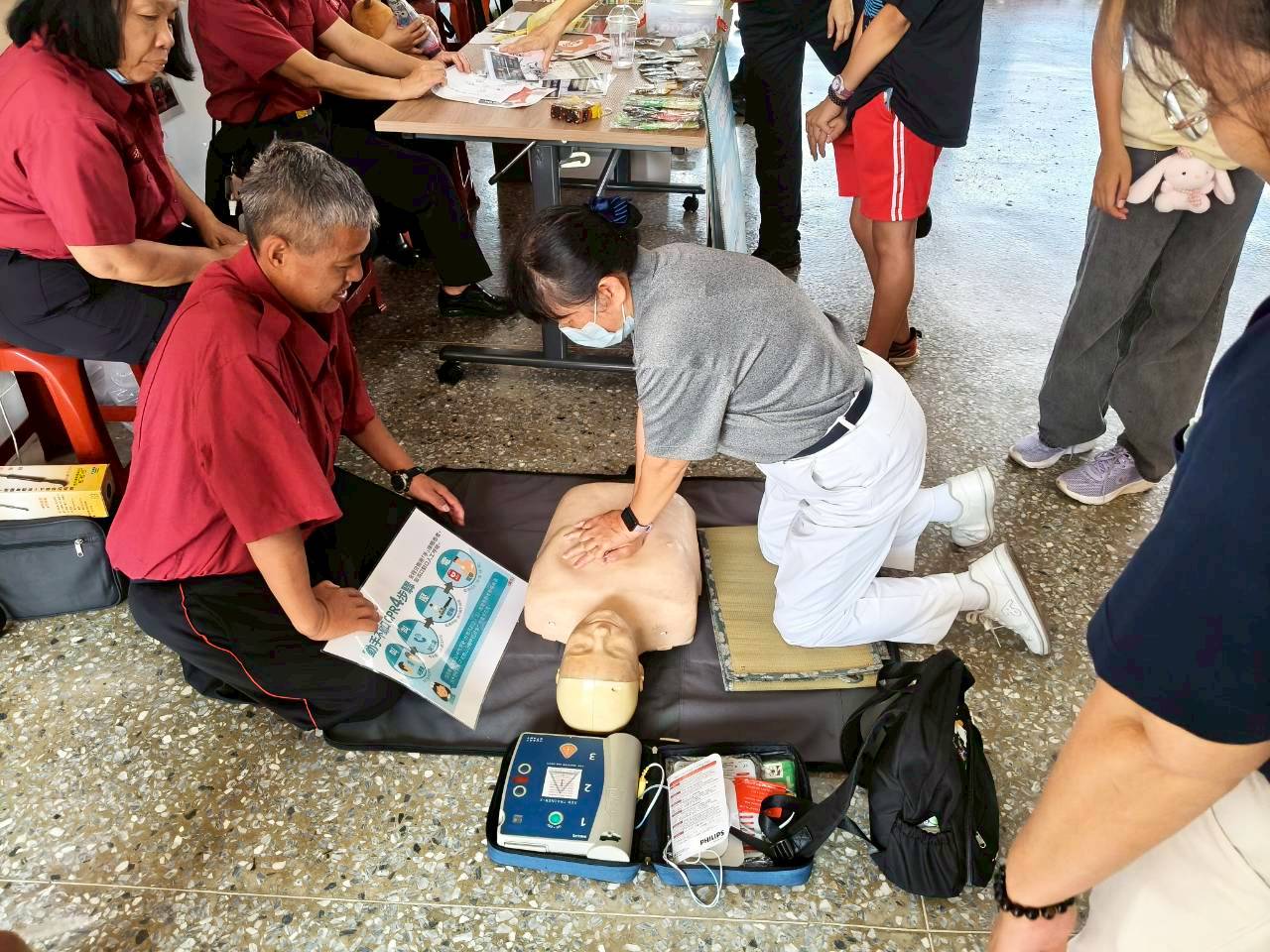 旗津國小兒童節親子日熱鬧登場，消防宣導寓教於樂守護安全