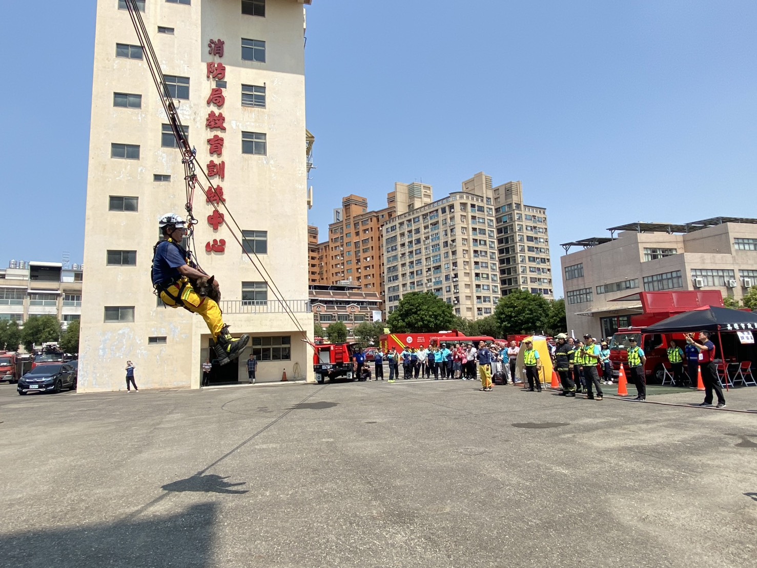 高市機能義消展演、分享專業救災經驗