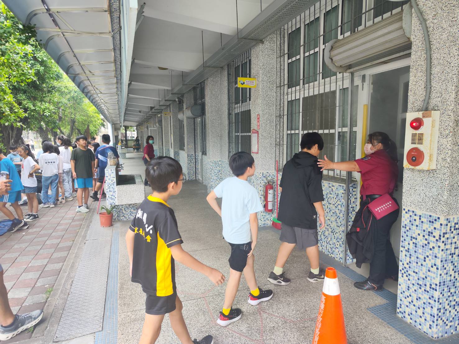 落實消防教育向下紮根 高雄市消防局前往兆湘國小舉辦防火防災體驗活動