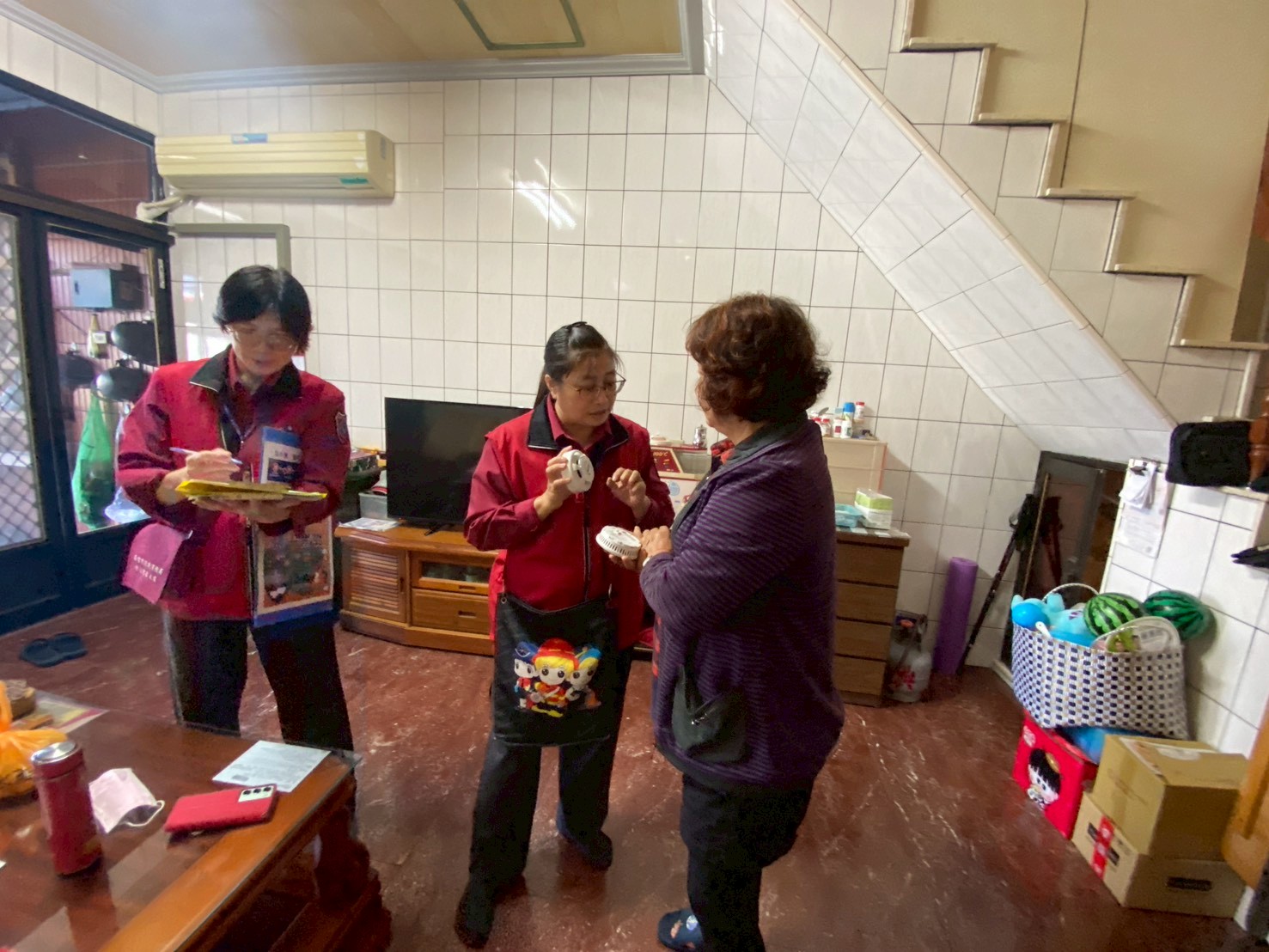 強化居家用電安全！彌陀消防隊深入海尾里進行防火診斷宣導