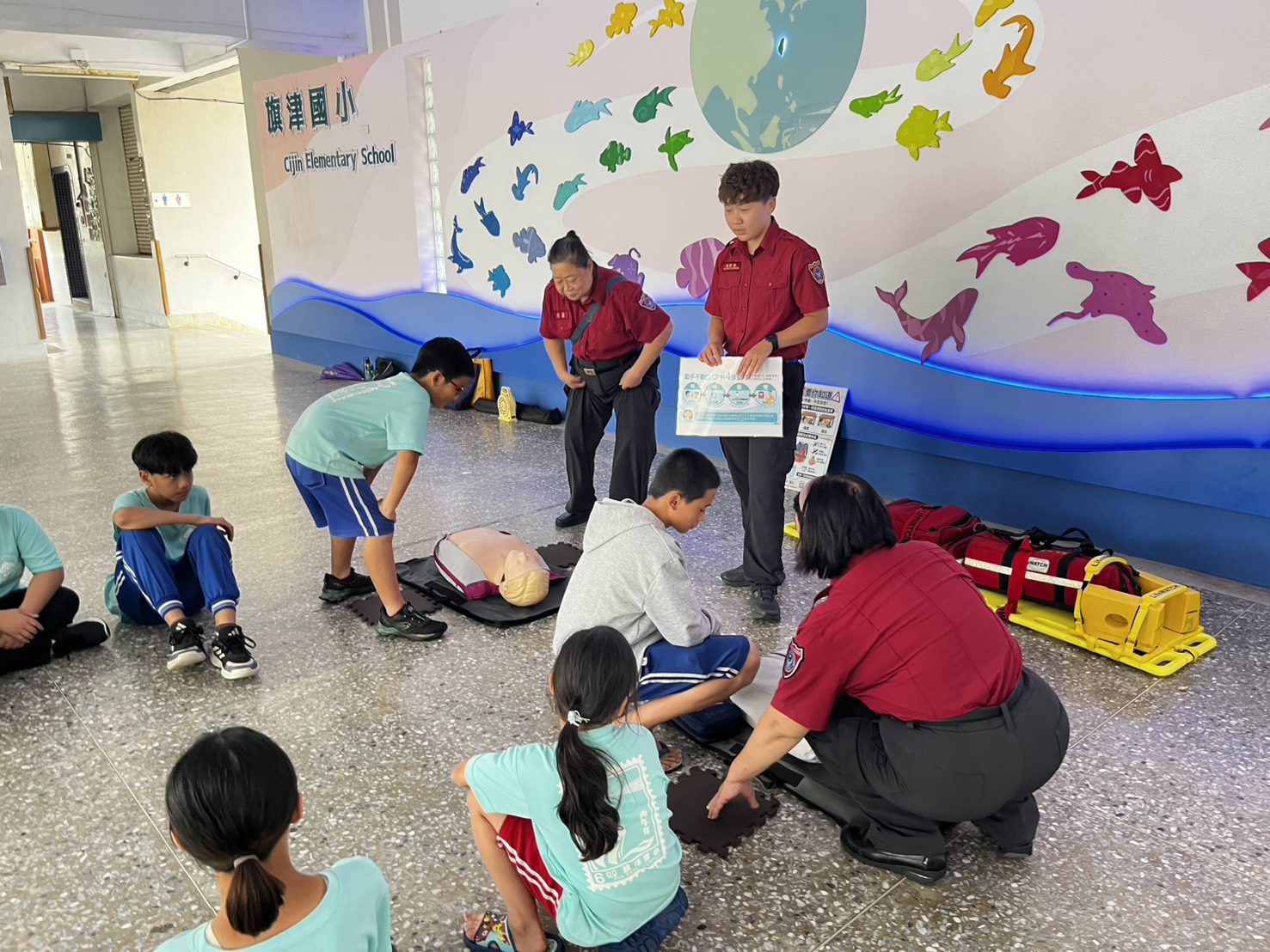 旗津消防分隊前進校園辦理消防體驗活動，提升學童防災意識