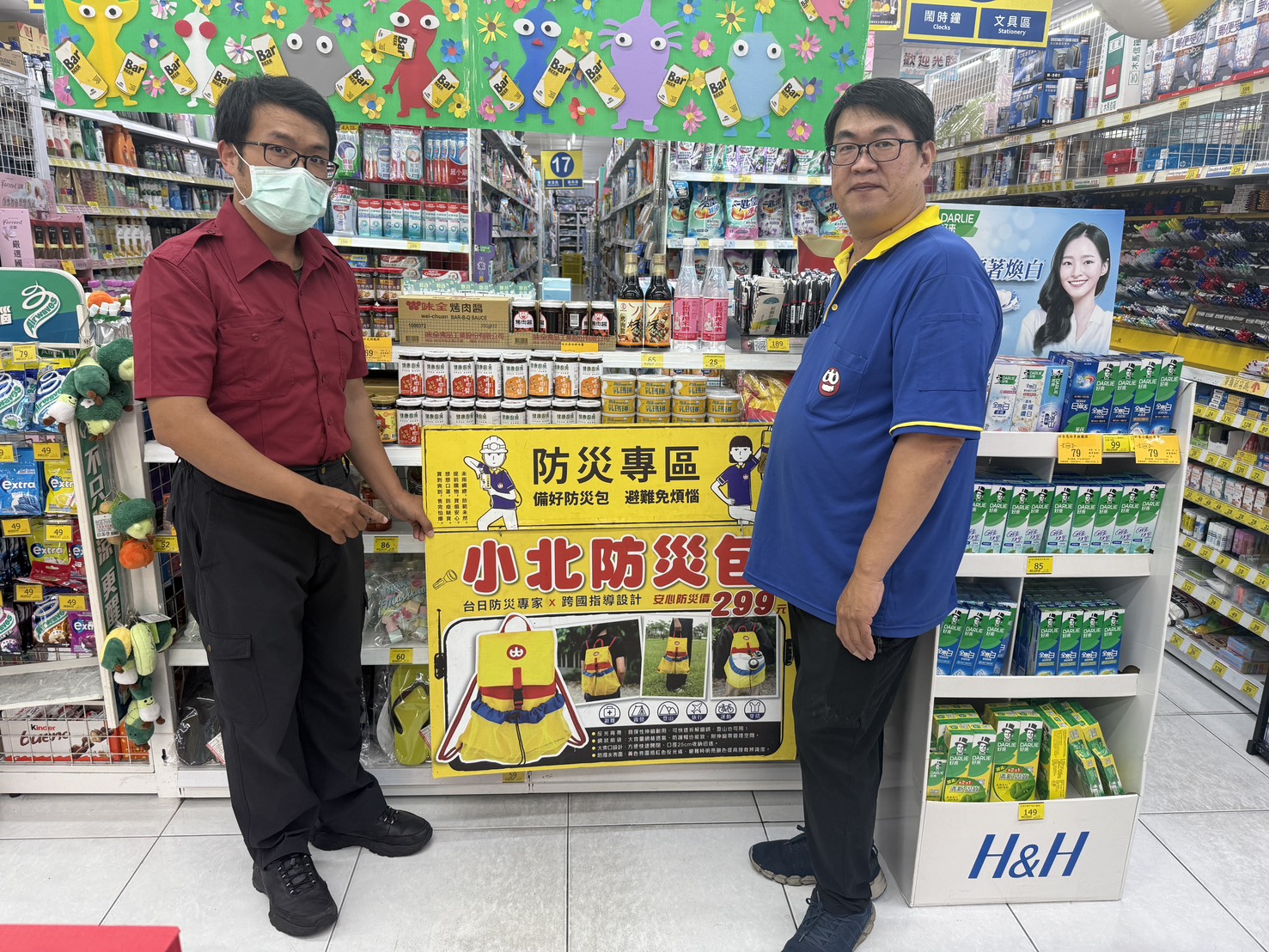 居安思危防強震！後勁消防隊輔導在地賣場設置專區 強化社區防災