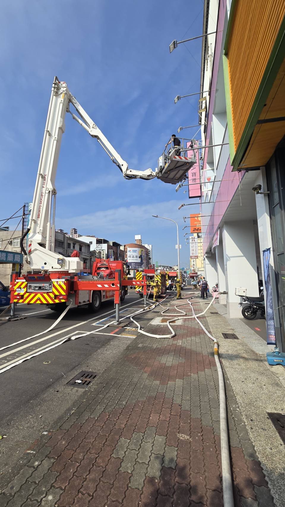 強化賣場火災應變！高市消防攜手寶雅天祥店實施搶救組合演練