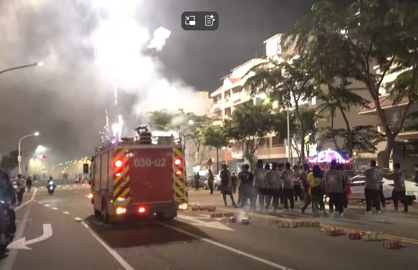 高雄仁武地區廟會活動違規施放爆竹煙火　消防局等局處聯合稽查依法查處