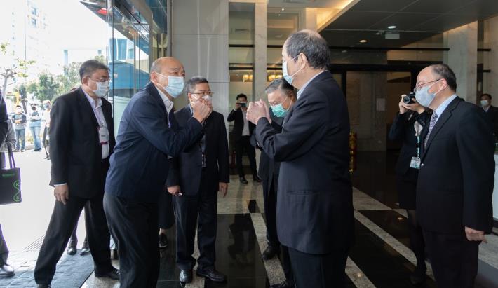 韓國瑜市長參訪日月光高雄廠　 盼帶領半導體產業鏈夥伴貫徹永續經營理念