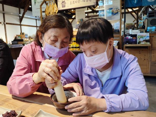 攜手走讀農科與客庄文化　憨兒親子共享溫暖陪伴時光