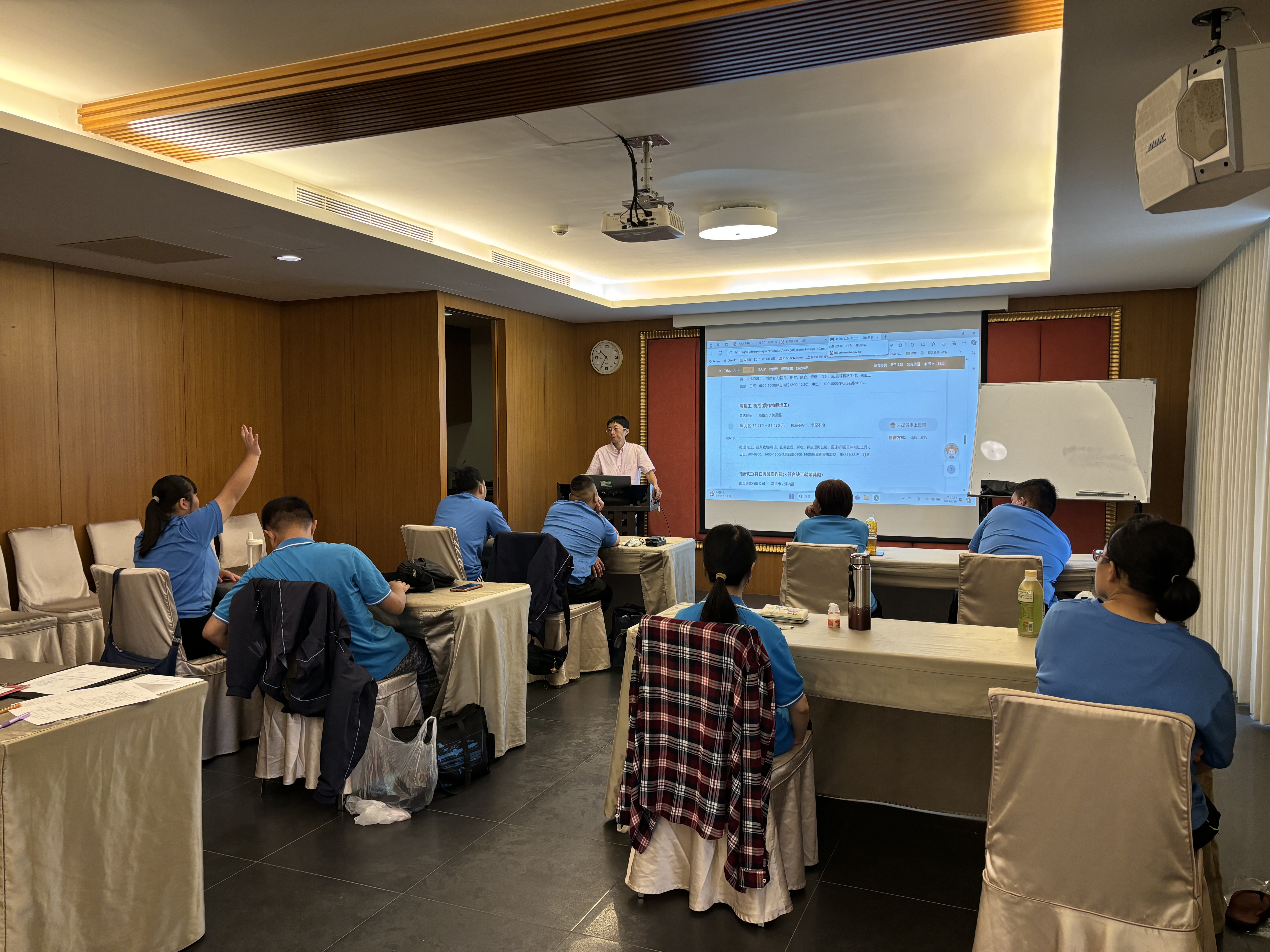 圖為113年房務班學科上課情形