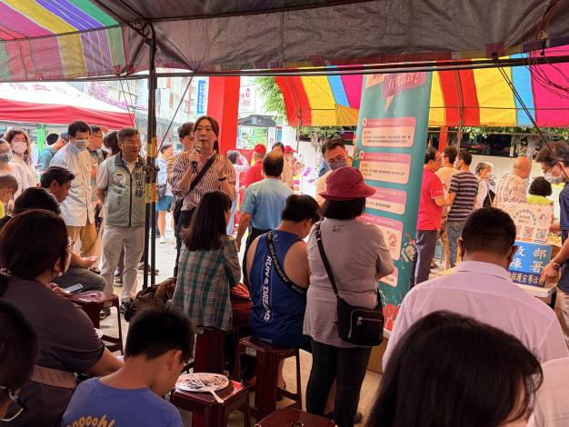 跟著菸酒法令宣導小隊一起愛捐血、做公益