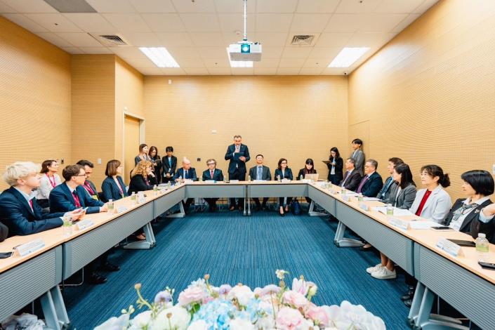 高雄與格丁尼亞姊妹市合作升級！促成雙港簽約、再增5校合作