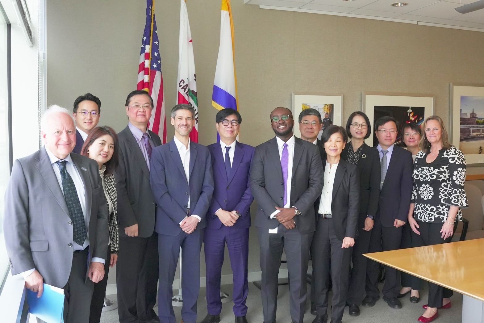 圖說1：訪團與聖荷西政府成員合影