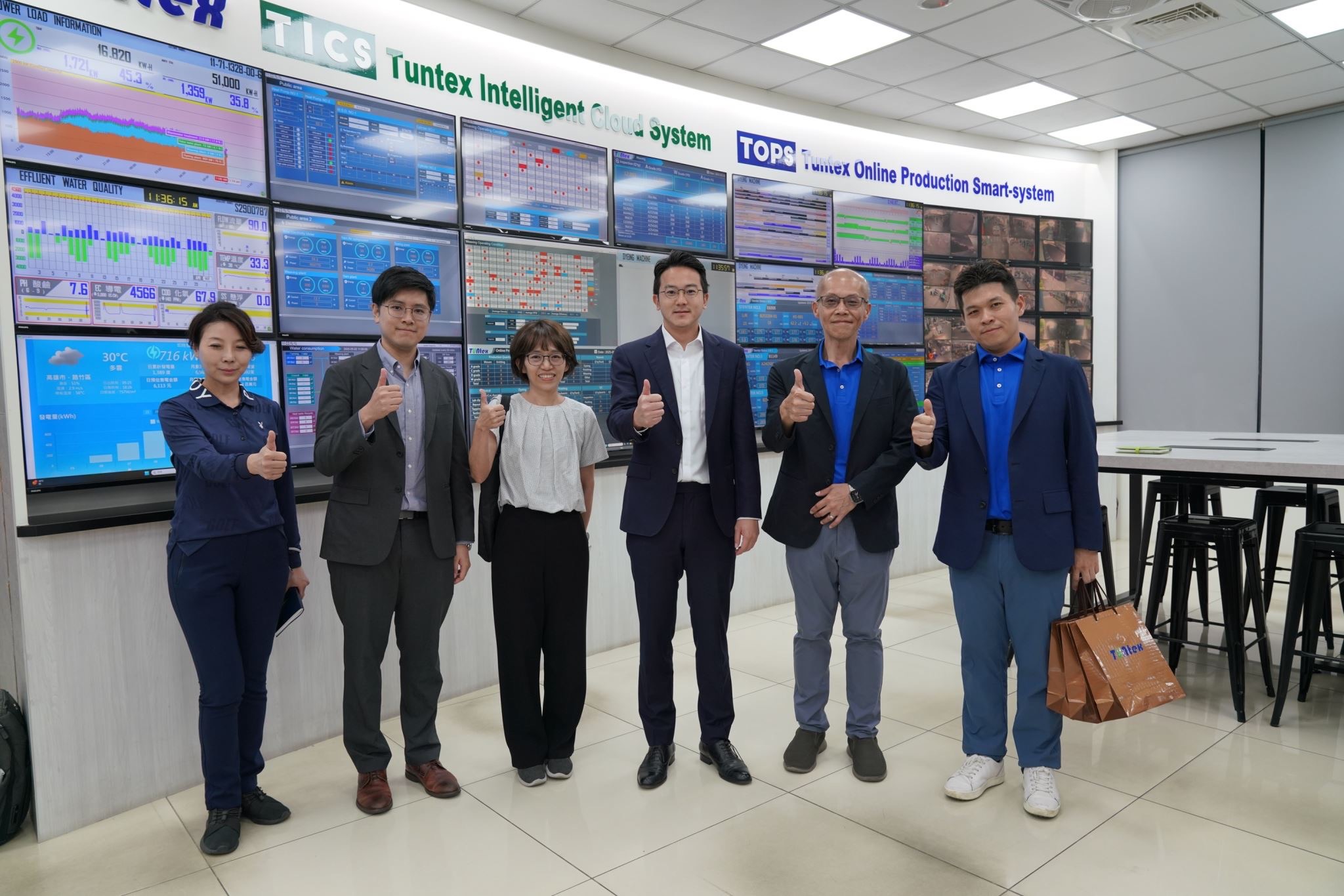 經發局透過輔導新創團隊與輝達NVIDIA Inception計畫合作,媒合新創團隊聯覺科技與逾70年紡織廠「東豐纖維」合作,大幅精進研發效率