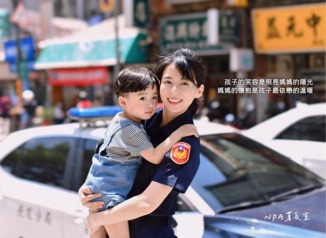 孩子的笑容是照亮媽媽的陽光  媽媽的懷抱是孩子最依戀的溫暖  祝福全天下的媽媽 #母親節快樂  Happy Mother's Day 