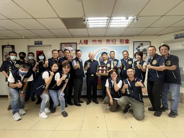 少年鴿於青春專案展現刑事工作專業與強勢執法獲頒辦案茶