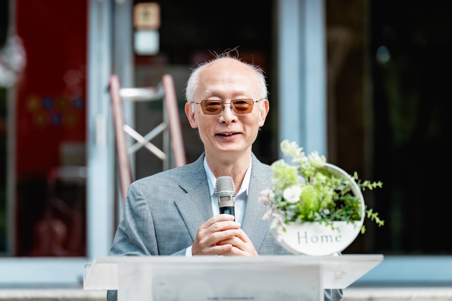 高雄市政府衛生局黃志中局長為「樂齡樂智友善館」揭牌儀式致詞