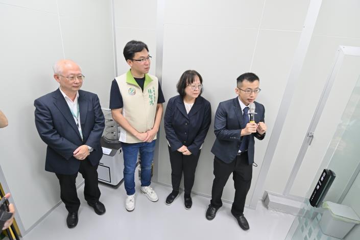 高雄市啟用全臺地方衛生局第一間「生物氚分析實驗室」