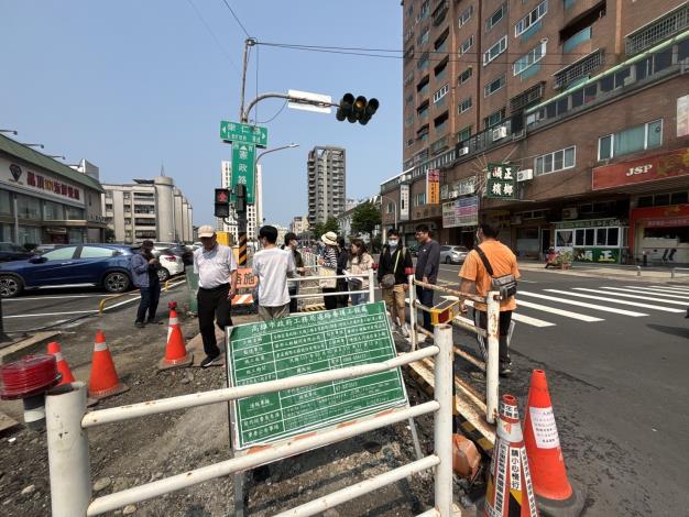 苓雅區憲政路(大順三路至憲政路138巷)增設人行道改善工程(第一...
