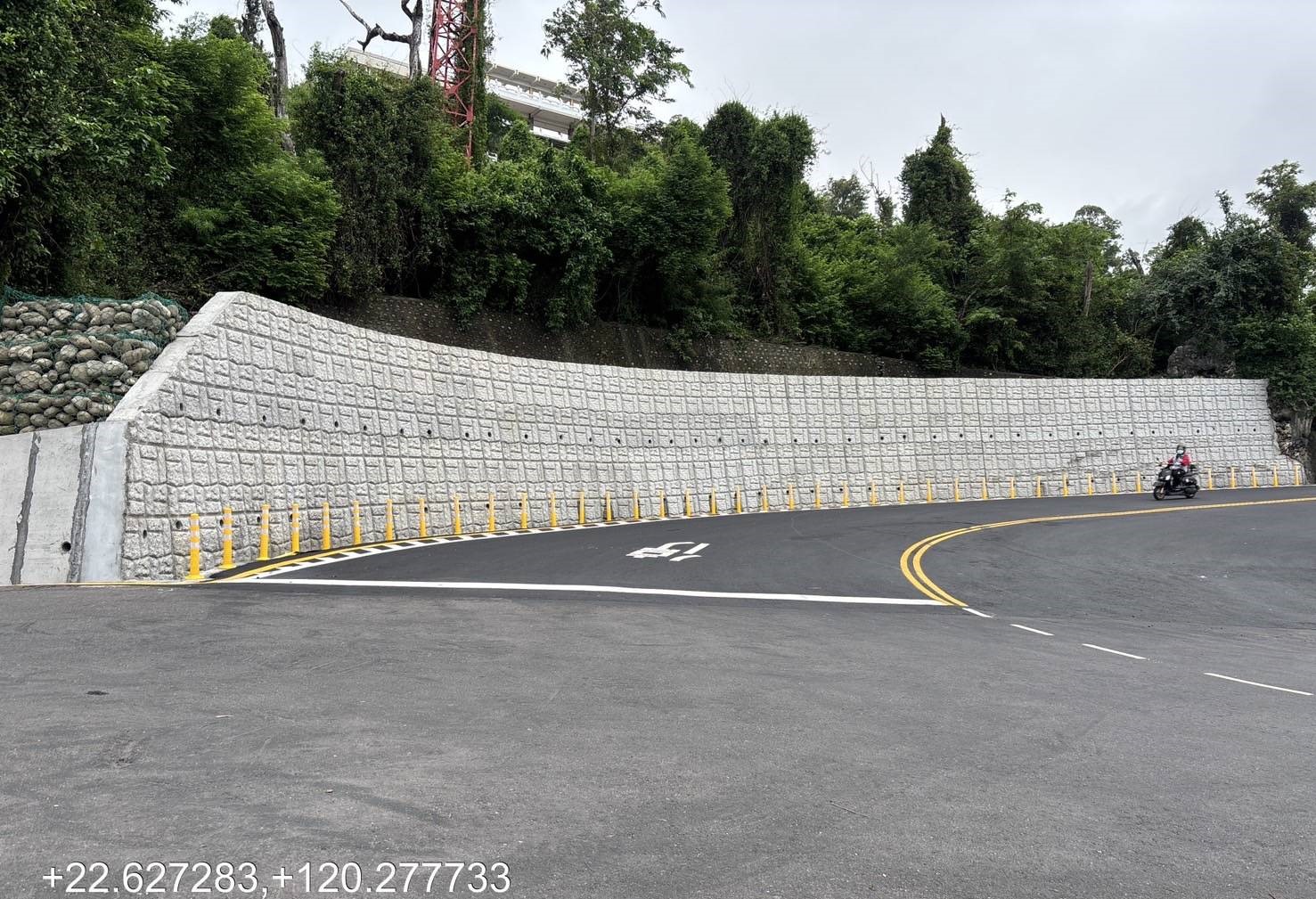 鼓山萬壽路、興國路、柴山大路邊坡強化 提升壽山觀光韌性