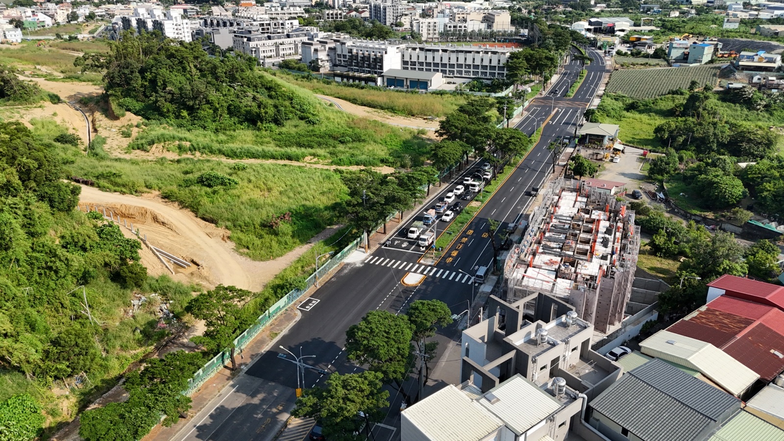 鳥松神農路道路翻新 提升通行安全