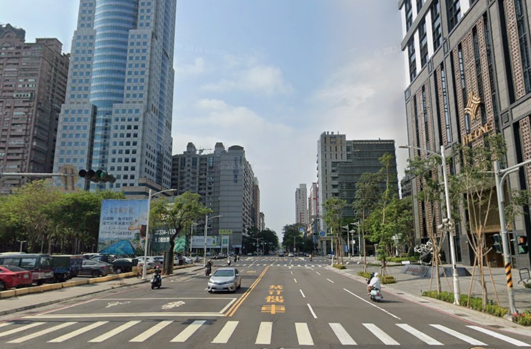 中華五路、成功二路翻新增設左轉道 亞灣區通行更便捷