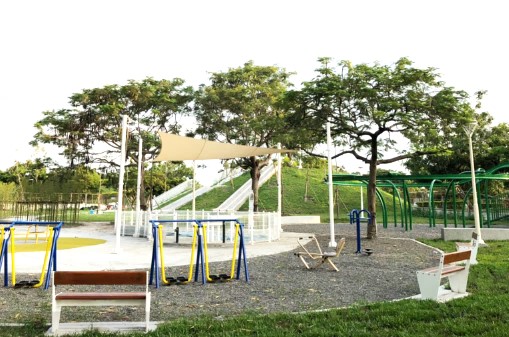岡山河堤公園_長者體漸趨