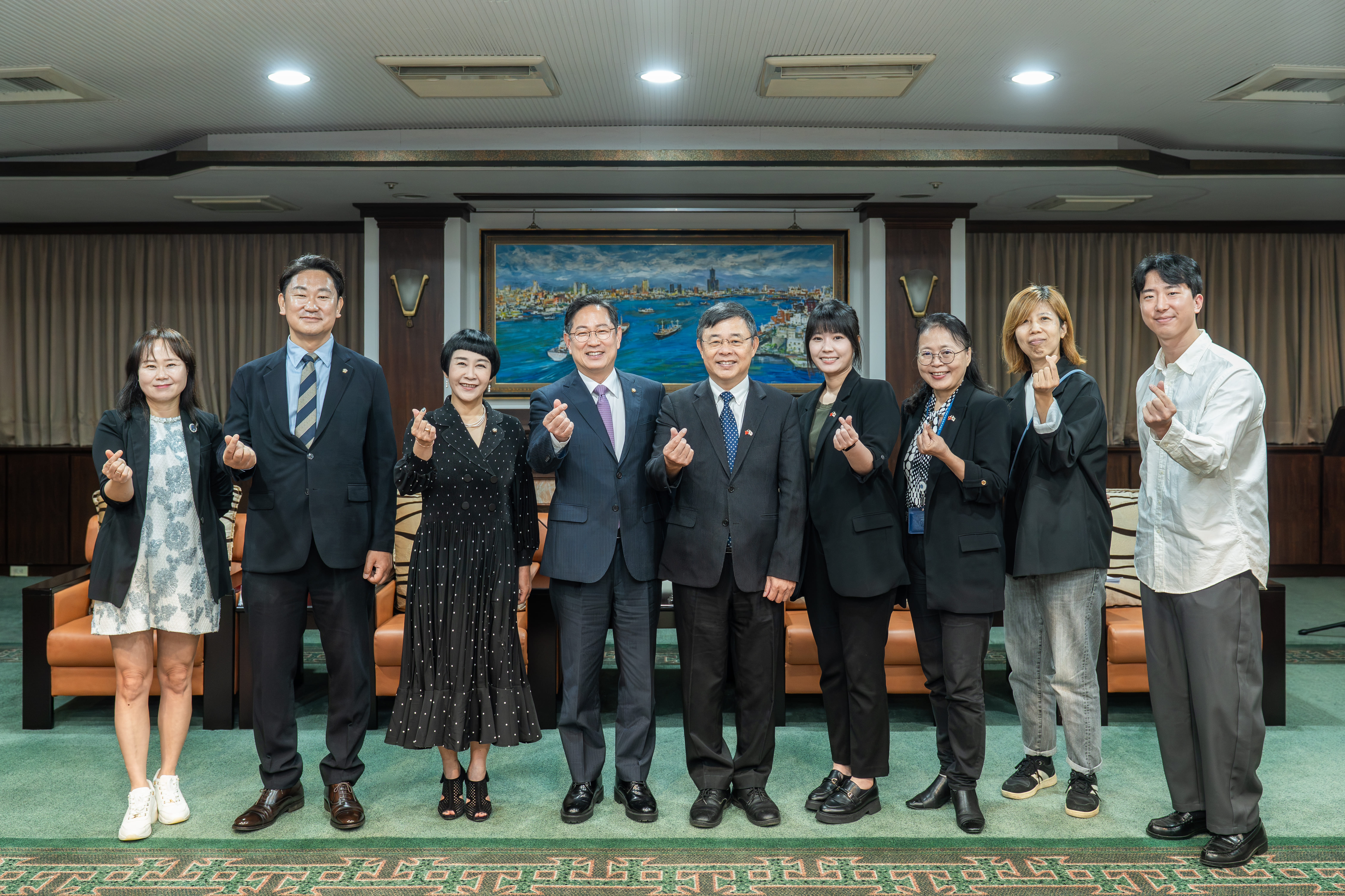 台韓交流 韓國跨黨派國會議員訪高市府 聚焦AI發展與城市合作