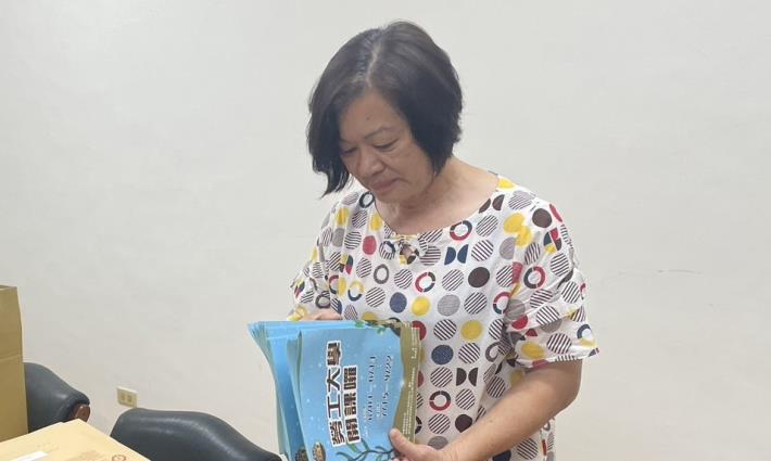 勞工局　郭素雲