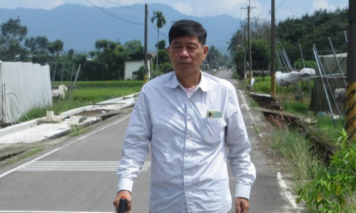 地政局　蔡崑立