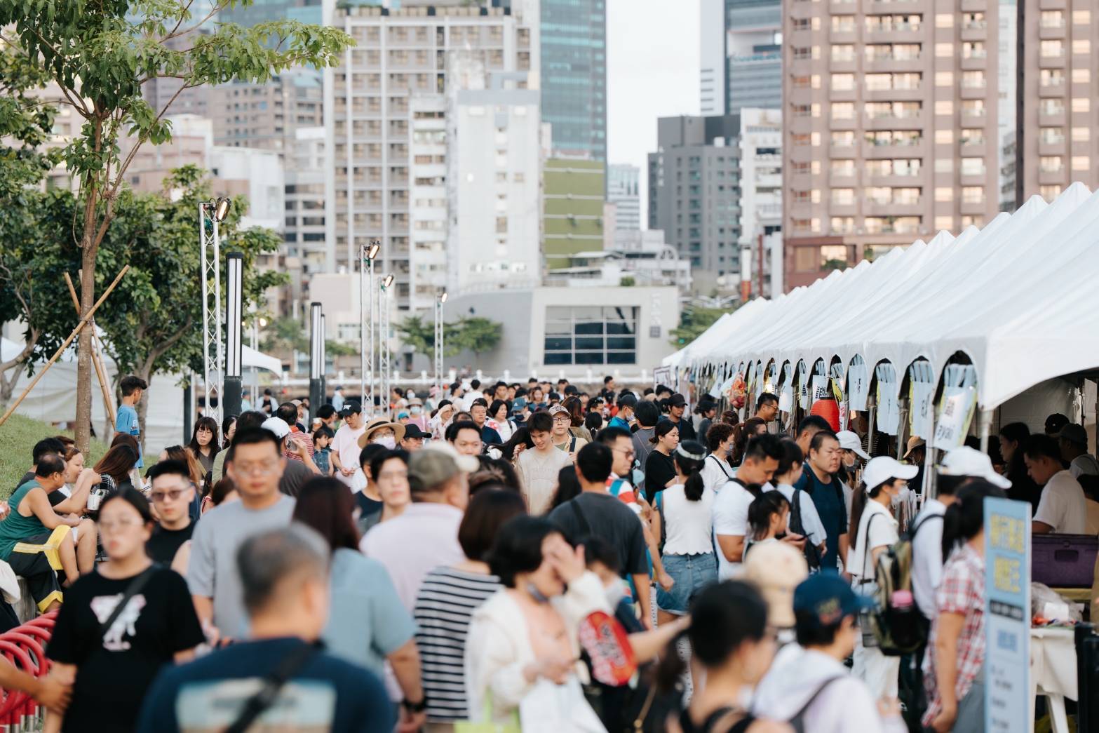 口碑好評不斷！台日大港水果祭兩日湧入破11萬人