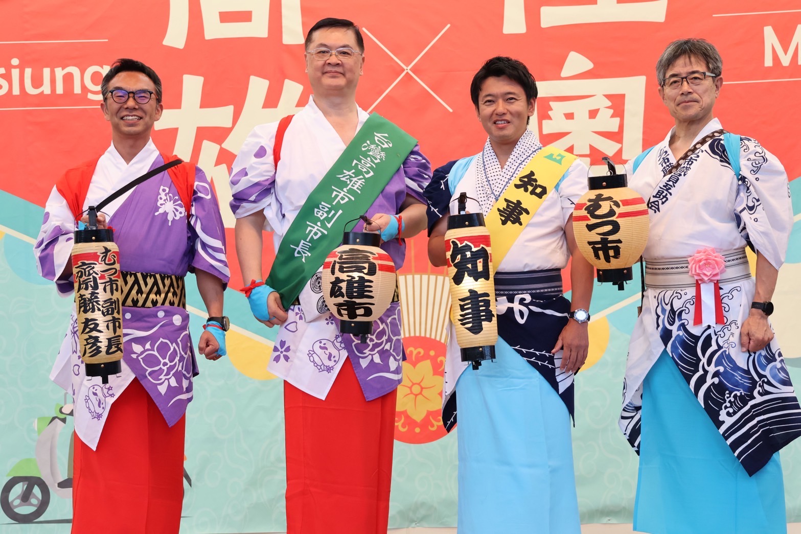 陸奧市民自製「高雄」燈籠熱情迎高雄訪團 青森縣知事讚：前所未見！盼與台灣、高雄友誼堅定長久