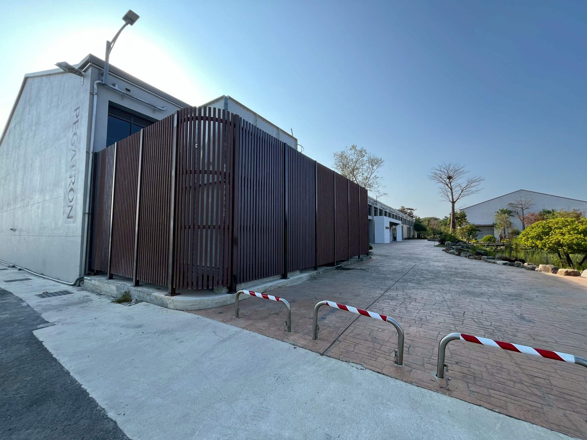 從老倉庫到新科技！ 棧五、棧六重生啟用　亞灣智慧科技新基地亮相