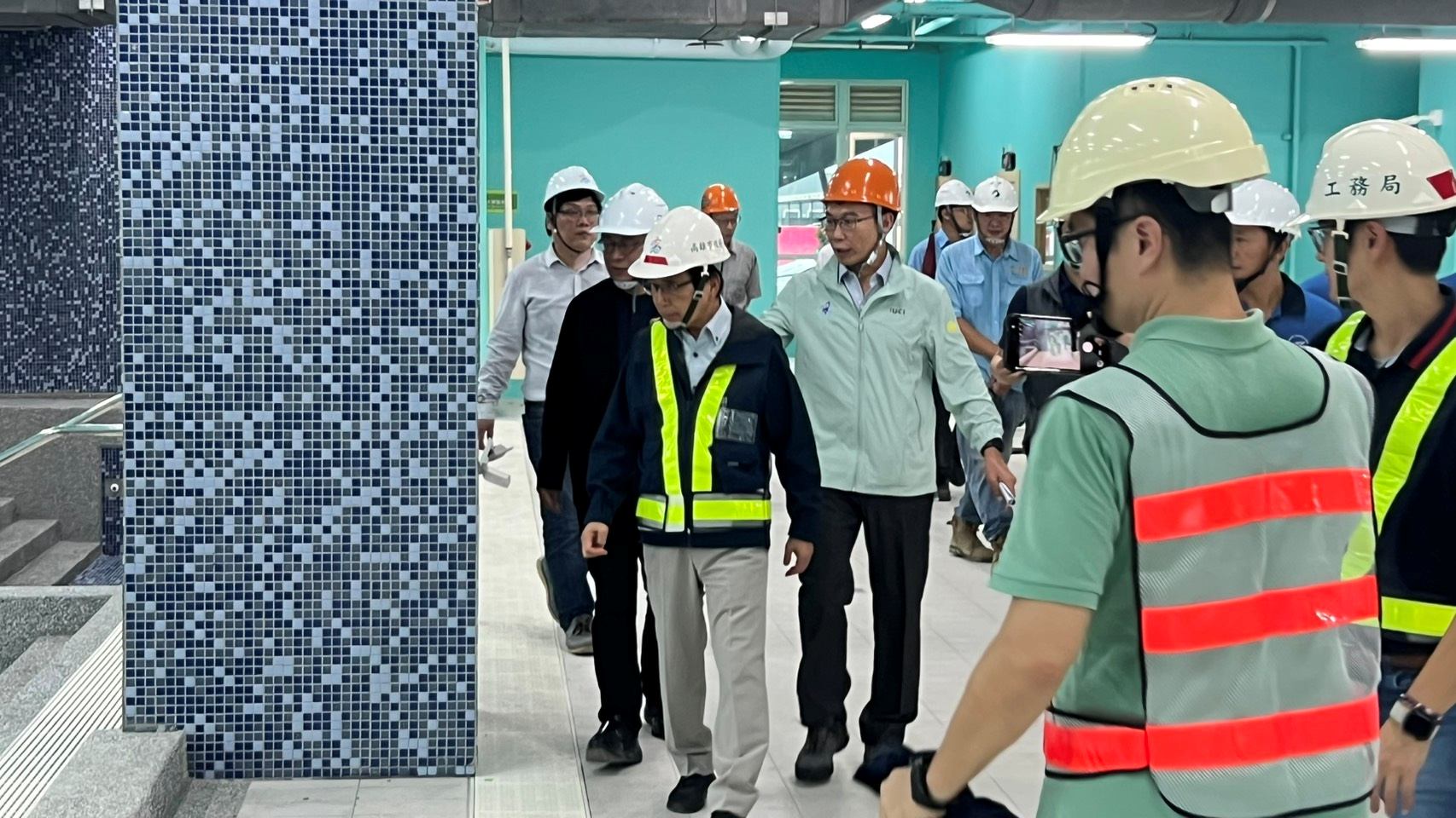 小港運動中心10月底完工啟用 林副市長視察讚「活力新地標」