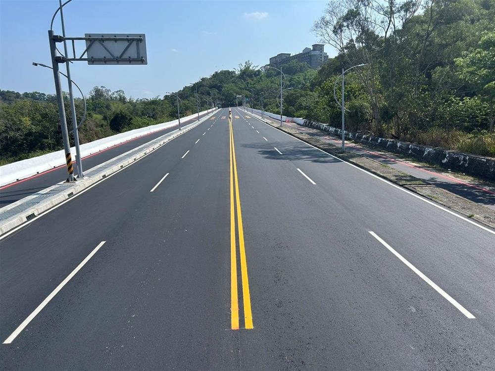 義大二路開放通車  地方交通路網更順暢