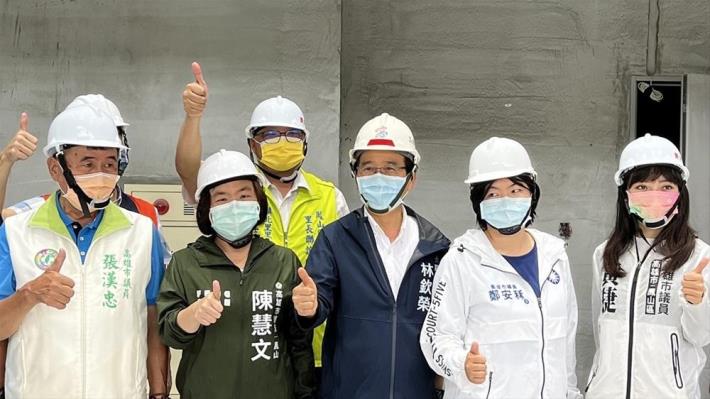 副市長林欽榮關心鳳山區發展視察警察局鳳山分局