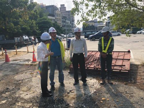 李副市長視察自立陸橋照片