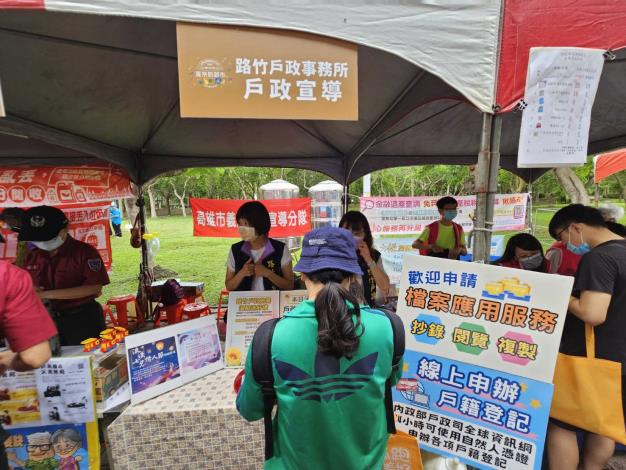 112年8月19日-大崗山龍眼蜂蜜文化節辦理檔案應用宣導